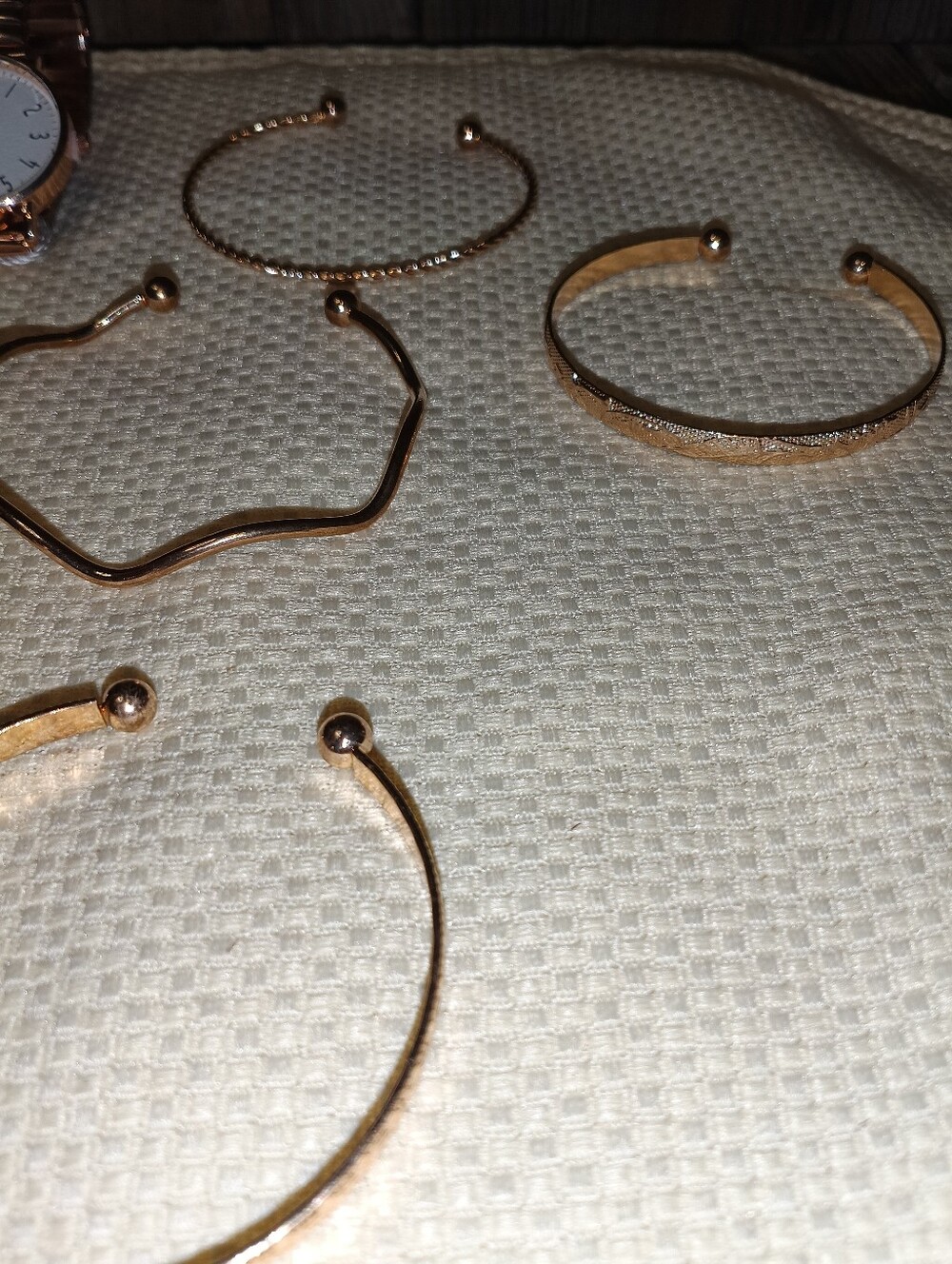 Beautiful Watch Set - Picture 7 of 8